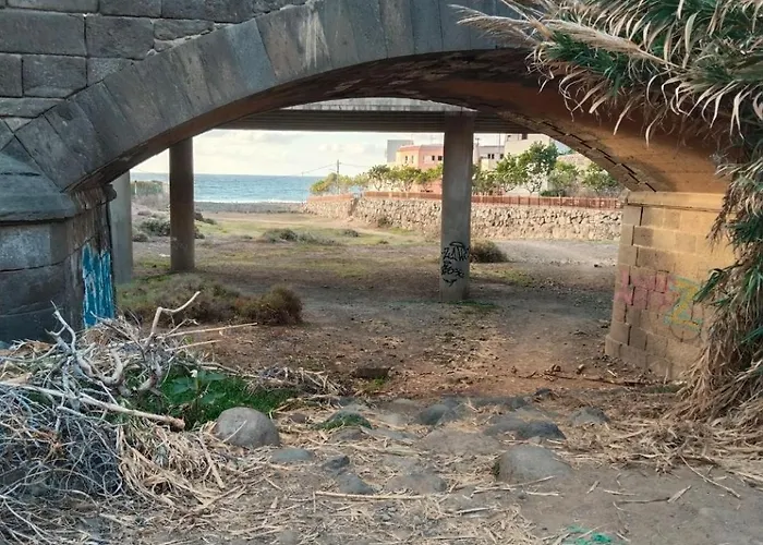 Stone And Sea * Arucas